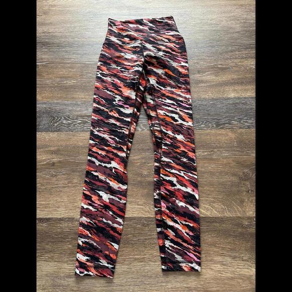 Lululemon Align High Rise 25” Tiger Tide Smoky Red Size 2 NWOT - Picture 4 of 4